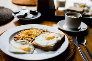 Better to Skip Breakfast or Dinner in Intermittent Fasting?